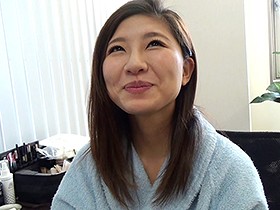 密着カメラを担当するADの正体はナンパ師！新人女優を撮影の合間に口説き落としホテルに呼び出しプライベートSEX サンプル動画サムネイル